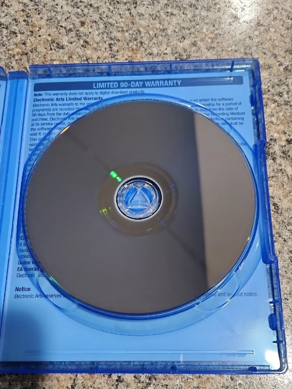 Star Wars Jedi: Fallen Order PS4 Game – ESRB Teen –‎ Complete Case & Disc